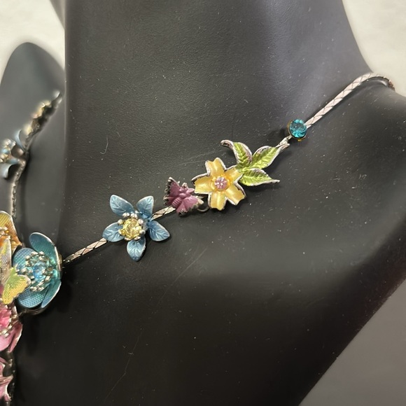 Painted Garden with Flowers & Butterflies Inlaid w/Colored Stone Drop Necklace - Picture 9 of 9